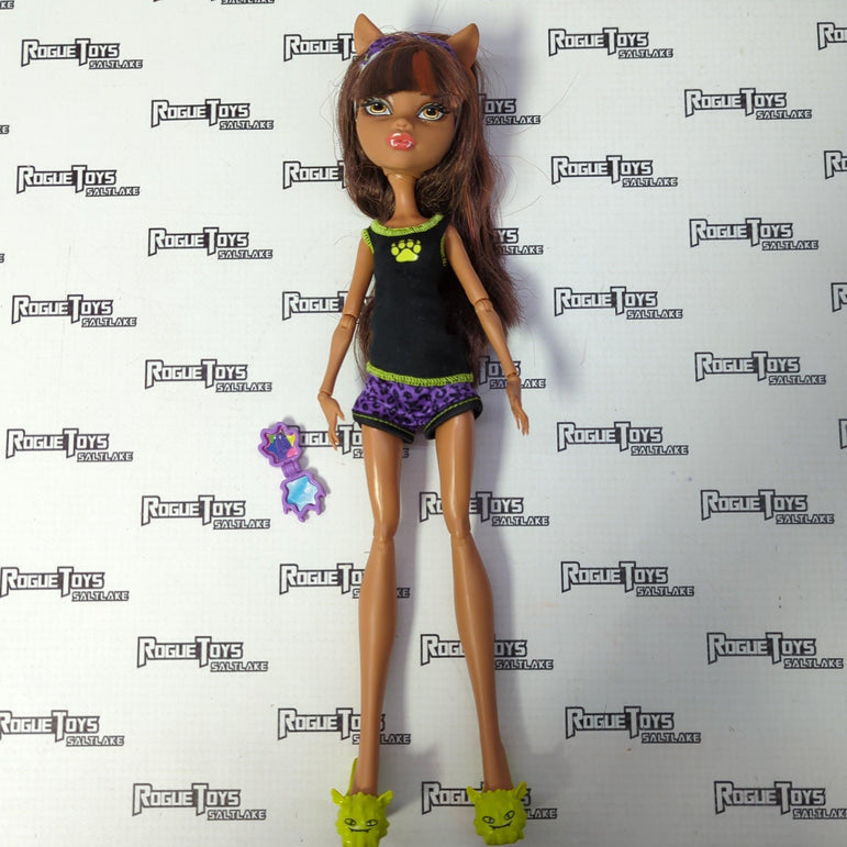 Mattel Monster High Dead Tired Clawdeen Wolf