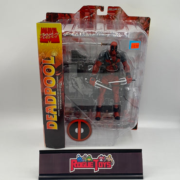 Diamond Select Marvel Select Deadpool Special Collector Edition Action Figure