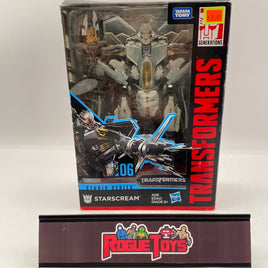 Hasbro Transformers Studio Series Voyager Class Starscream