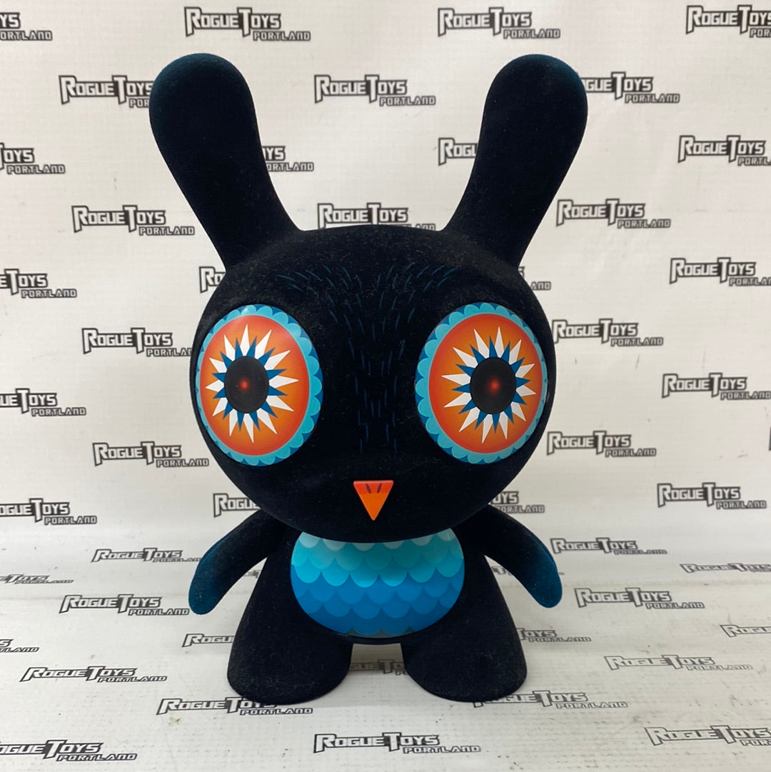 Kidrobot Dunny 8” Dievas Dunny| Rogue Toys