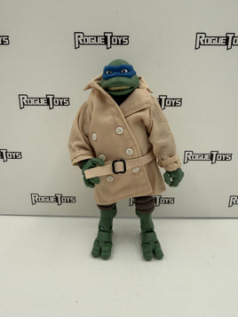 Playmates Teenage Mutant Ninja Turtles (TMNT) Elite Series Leo in Disguise