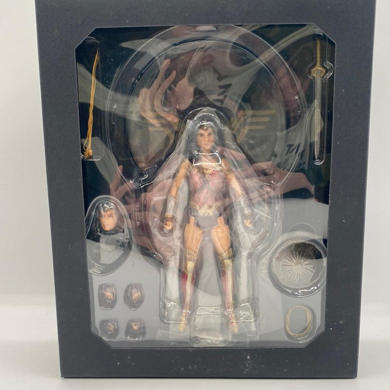 Mezco One:12 Collective DC Wonder Woman - Rogue Toys