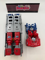 Hasbro Transformers Generations Power of the Primes Leader Class Autobot Evolution Optimus Prime
