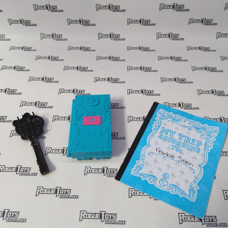 Mattel Monster High Scaris City of Frights Frankie Stein