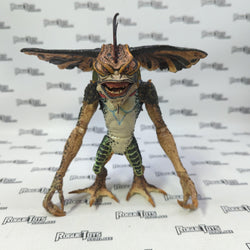 2 Gremlins Figurines - Gizmo and Red Mohawk Gremlin