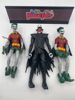 McFarlane DC Multiverse Batman Who Laughs and Robins (Left Elbow Broken)