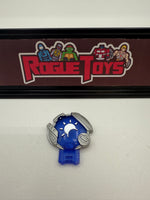 Hasbro Transformers Cybertron Deluxe Class Autobot Smokescreen