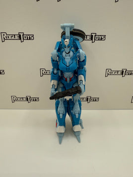 Hasbro Transformers Generations Deluxe Class Thrilling 30 Autobot Chromia