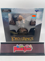 Diamond Select Toys The Lord of the Rings Gollum Deluxe Action Figure