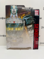 Hasbro Transformers Generations Titans Return Deluxe Class Autobot Sergeant Kup & Flintlock