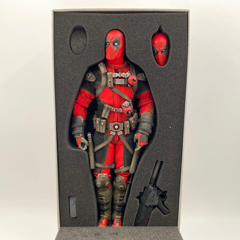 Sideshow Marvel Deadpool Sixth Scale - Rogue Toys