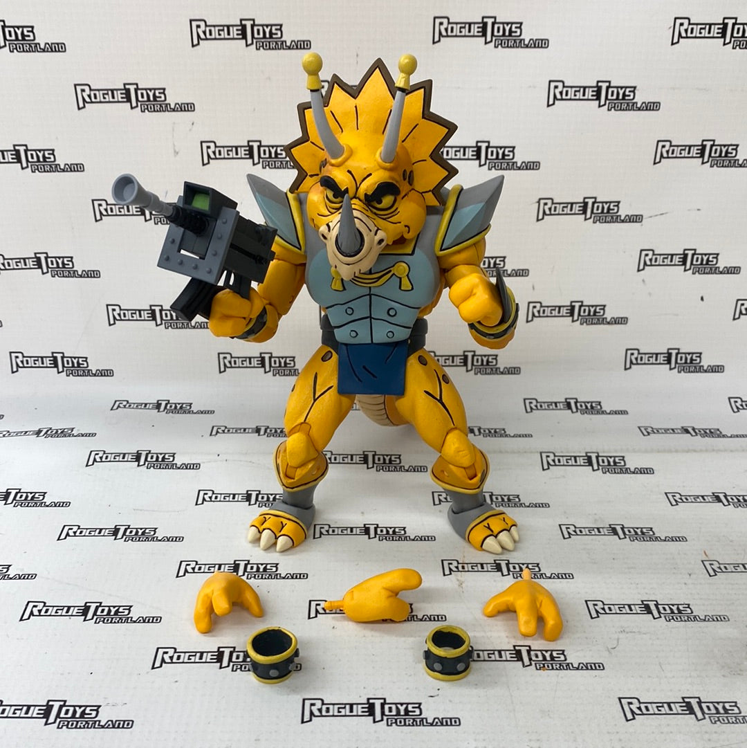 タマ NECA TMNT Cartoon Zarax| Rogue Toys