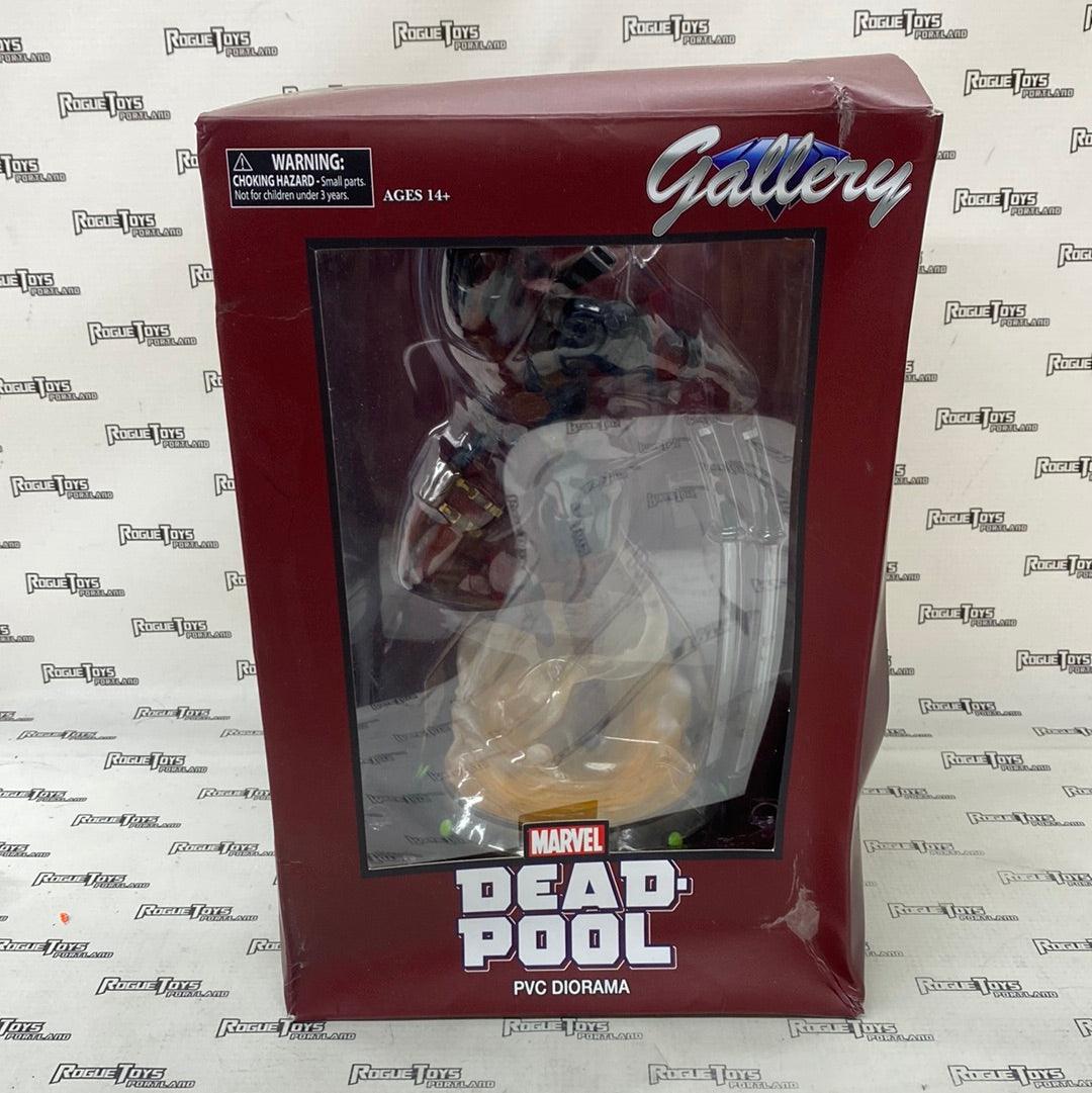 Diamond Select Marvel Gallery Deadpool PVC Statue (Damaged Box) - Rogue Toys