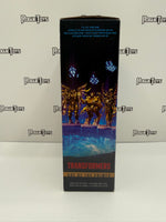 Hasbro Transformers Age of the Primes Deluxe Class Aerialbot Air Raid