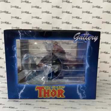 Marvel Diamond Gallery The Mighty Thor PVC Statue (Open Box)