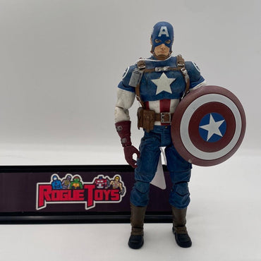 Marvel Select Avenging Captain America (Disney Store Exclusive)