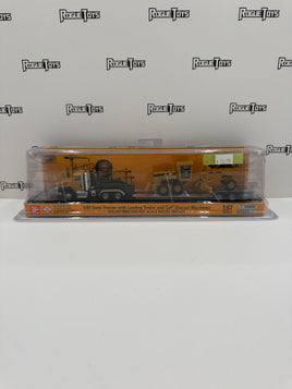 PACCAR 1/87 Semi Tractor with Lowboy Trailer and Cat Diecast Machines