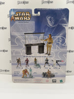 Hasbro Star Wars: The Empire Strikes Back Hoth Evacuation General Rieekan w/ Hoth Tactical Screen