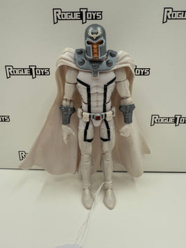 Hasbro Marvel Legends Magneto