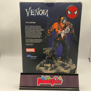 Diamond Select Marvel Venom PVC Diorama (Previously Removed from Box but Complete and in Excellent Condition)
