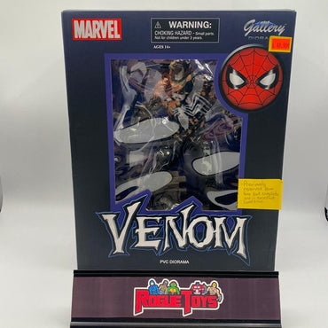 Diamond Select Marvel Venom PVC Diorama (Previously Removed from Box but Complete and in Excellent Condition) - Rogue Toys
