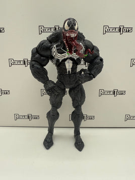 ToyBiz The Amazing Spider-Man Venom w/ Symbiote Blast