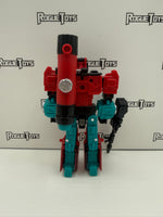 Hasbro Transformers Generations Titans Return Deluxe Class Perceptor & Convex