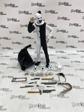 NECA Terrifier Ultimate Art The Clown