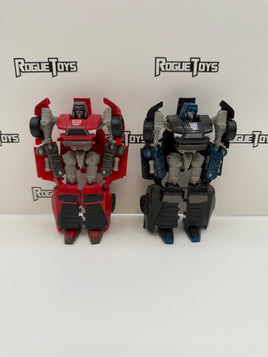 Takara Transformers United Deluxe Class Cybertron vs Destron Windcharger vs. Decepticon Wipe-Out