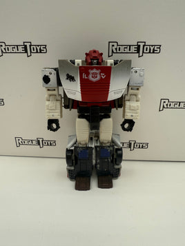 Hasbro Transformers War for Cybertron Trilogy Netflix Deluxe Class Autobot Red Alert