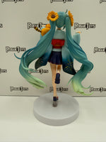 FuRyu Special Figure Rascal the Raccoon x Vocaloid Hatsune Miku & Rascal (Summer Festival Ver.)