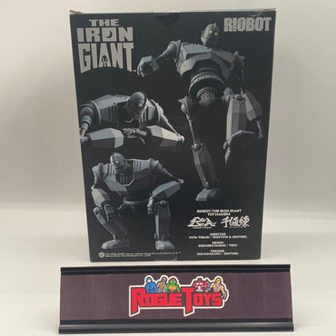 1000 Toys The Iron Giant Riobot - Rogue Toys