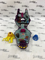 Mighty Max Outwits Cyclops Doom Zone Playset