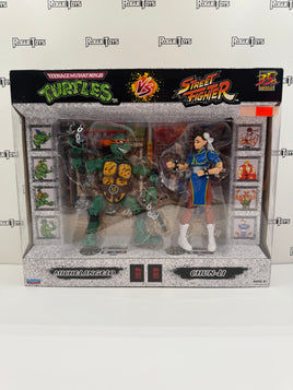 Playmates Teenage Mutant Ninja Turtles vs Street Fighter 35th Anniversary Michelangelo vs Chun-Li