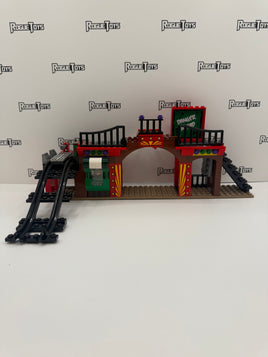 LEGO DC Universe Super Heroes 6857 The Dynamic Duo Funhouse Escape