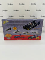 Playing Mantis Johnny Lightning The 1950’s Comic Book Batmobile 1:24 Scale Die-Cast Model Kit