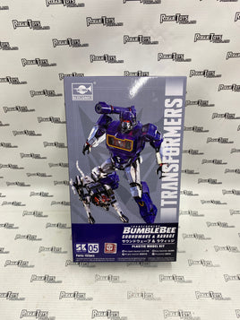 Trumpeter Transformers Bumblebee Soundwave and Ravage Plastic Model Kit