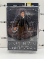 Diamond Select Toys Gotham “Before The Legend” Alfred Pennyworth