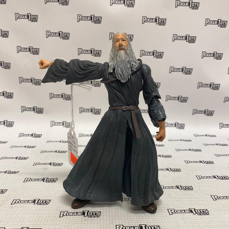 ToyBiz The Lord of the Rings: The Fellowship of the Ring Gandalf the Grey (Light-Up Staff) - Rogue Toys