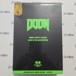 McFarlane Doom- Doom Slayer (Classic / GITD)