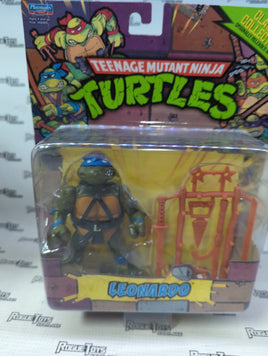 Playmates Toys Teenage Mutant Ninja Turtles Classic Collection Leonardo