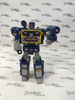 Hasbro Transformers Netflix War for Cybertron Trilogy Soundwave w/Ravage