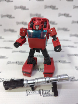 Hasbro Transformers War for Cybertron Earthrise Cliffjumper