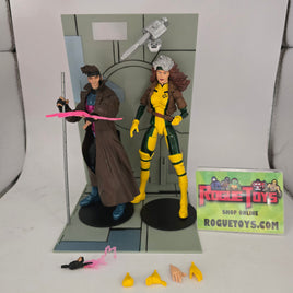 Diamond Select- Gambit and Rogue (with Diorama)