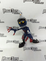 Diamond Select Toys Kingdom Hearts Roxas w/Soldier Heartless