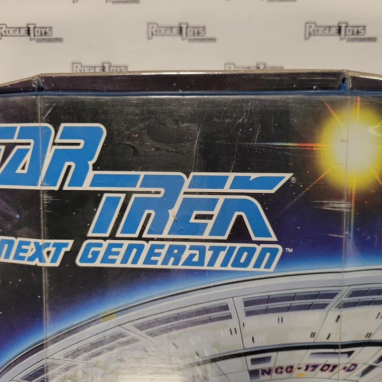 PLAYMATES Star Trek: The Next Generation Action Figure Collectors Case - Rogue Toys