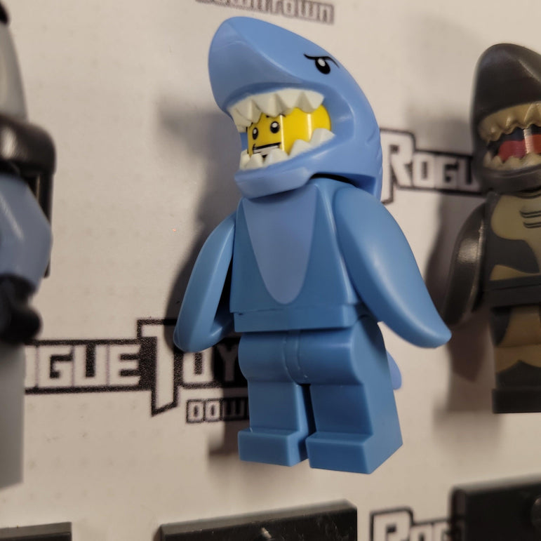LEGO Minifig Bundle 1V - "Sharks in the Water"
