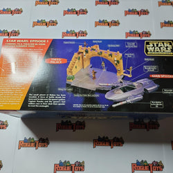 GALOOB Star Wars Action Fleet, Gian Speeder & Theed Palace - Rogue Toys