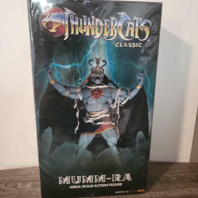 Mezco Classic ThunderCats Mumm-Ra Deluxe Mega Scale 14" Figure (Glow In The Dark) - Rogue Toys