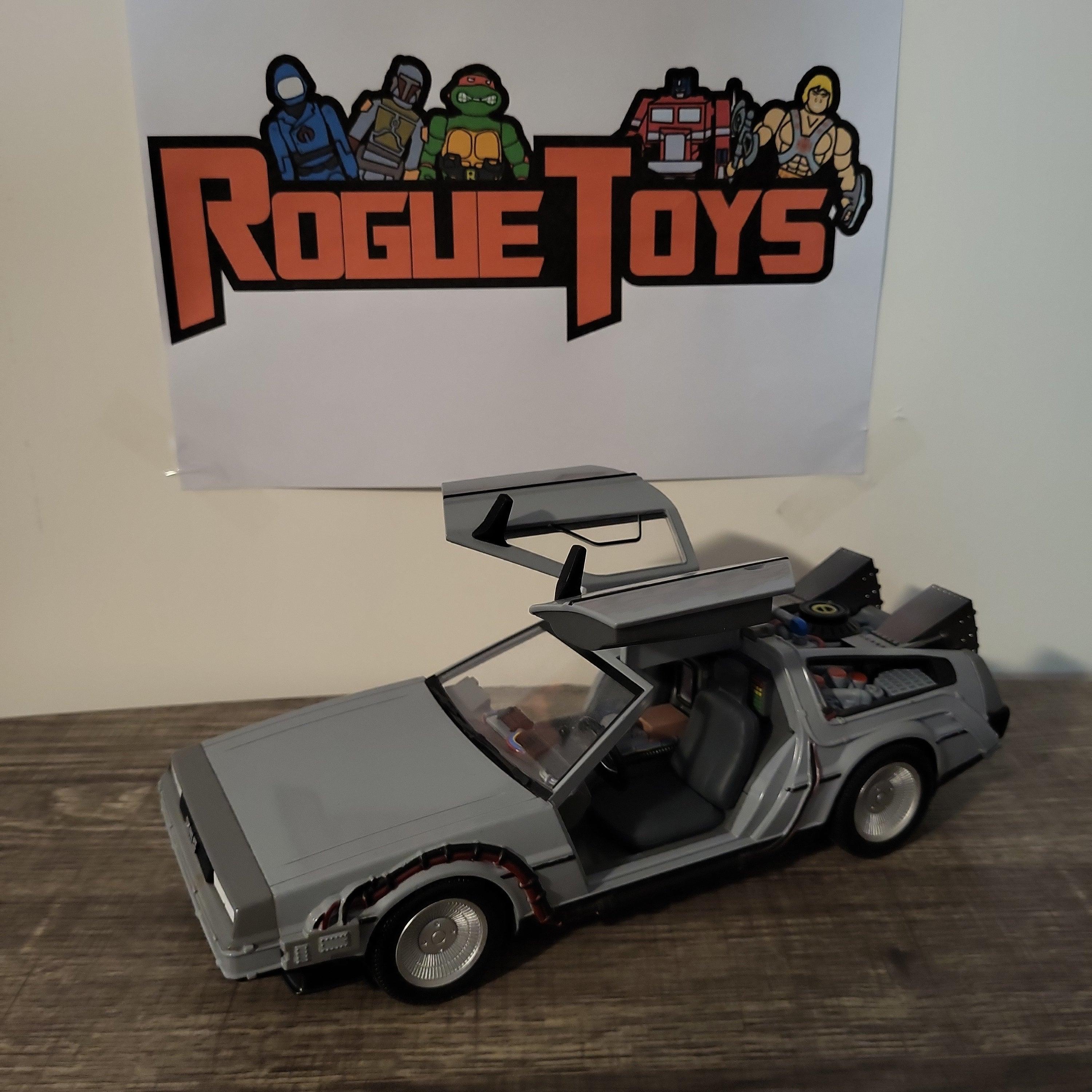 NECA- DeLorean time machine - Rogue Toys